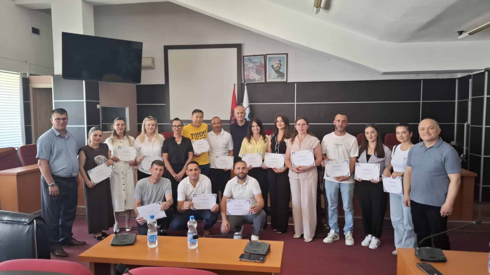 Certifikohen edhe 28 mësimdhënës nga projekti KosEd
