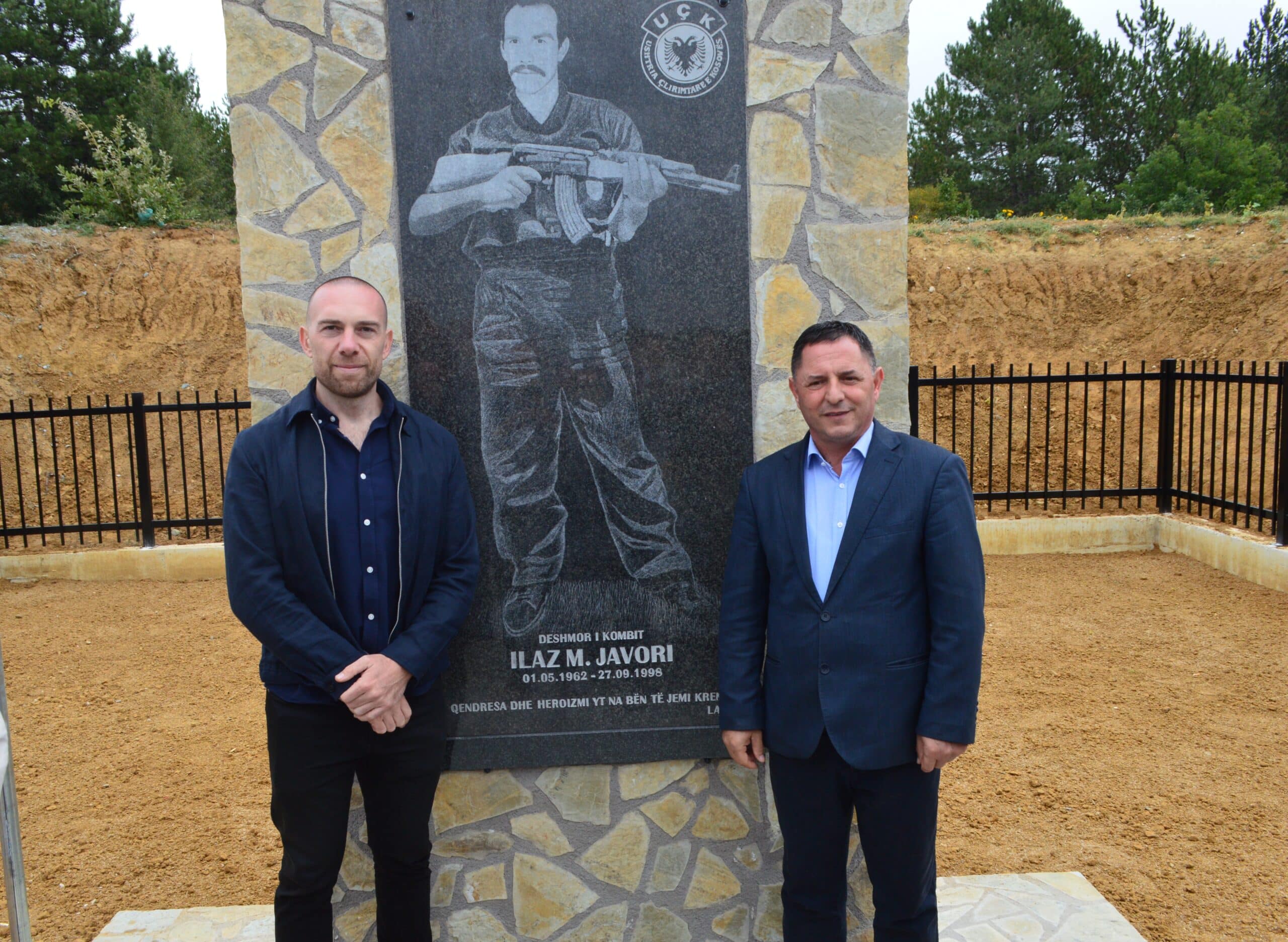U përurua lapidari për dëshmorin Ilaz Javori në Llazicë të Malishevës